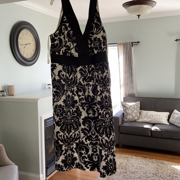 Black and white dress - Picture 2 of 5